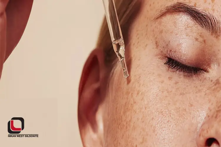 مهم‌ترین خواص روغن گردو برای لک صورت | خواص روغن گردو برای لک صورت